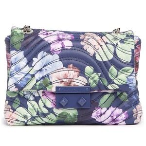 𝅺betsey Johnson Ellie Quilted Crossbody Navy Floral NWT
